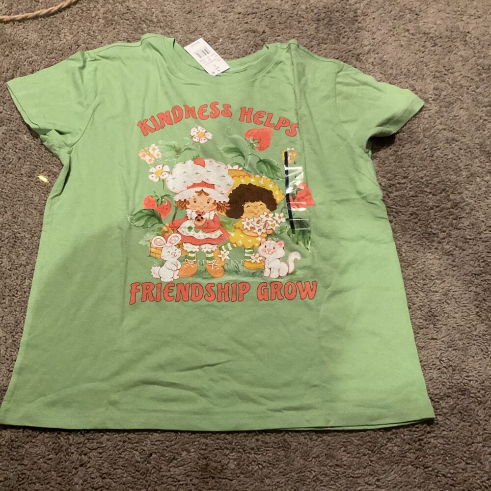 Women’s Large Strawberry Shortcake Kindness Helps Friendship Grow T-shirt NWT